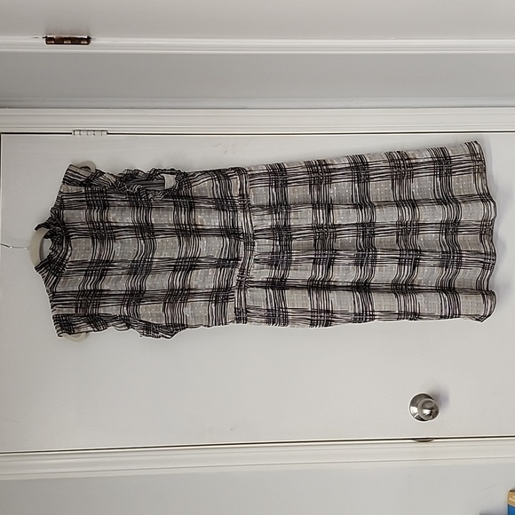 Anne Klein sleeveless ruffle detail midi dress, size 16 - Picture 3 of 5